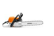 Light and powerful: the STIHL MS 400 C-M is the world's first chainsaw with magnesium piston technology.