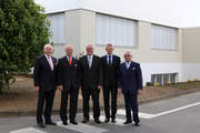 STIHL magnesium die casing facility opens extension in Prüm-Weinsheim: (from left to right) Gerhard Eder, Dr. Nikolas Stihl, Uwe Hüser (secretary of state for economic affairs), Dr. Bertram Kandziora und Hans Peter Stihl.