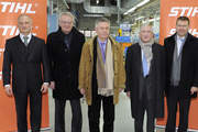 Group picture in the STIHL power tool assembly facility in Waiblingen