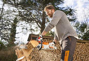 STIHL is striving for a top position in the cordless market and is investing in the technology field at a high level. With the MSA 70, STIHL presents a new cordless saw for the entry-level sector.